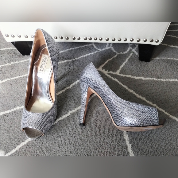 Badgley Mischka Peep Toe Sparkly Glitter Heels - Picture 1 of 9